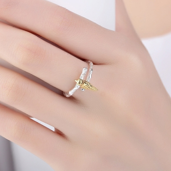 ÚJ modell női gyűrű 3D elemmel