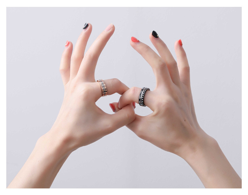 Inel potrivit pentru bărbați și femei