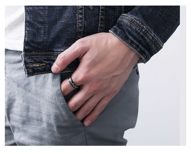 Inel potrivit pentru bărbați și femei