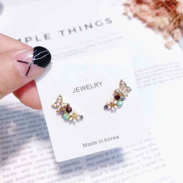 Női alkalmi fülbevaló kövekkel, két színben