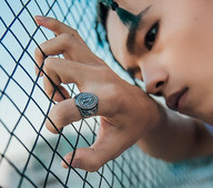 Актуален мъжки пръстен в сребрист цвят