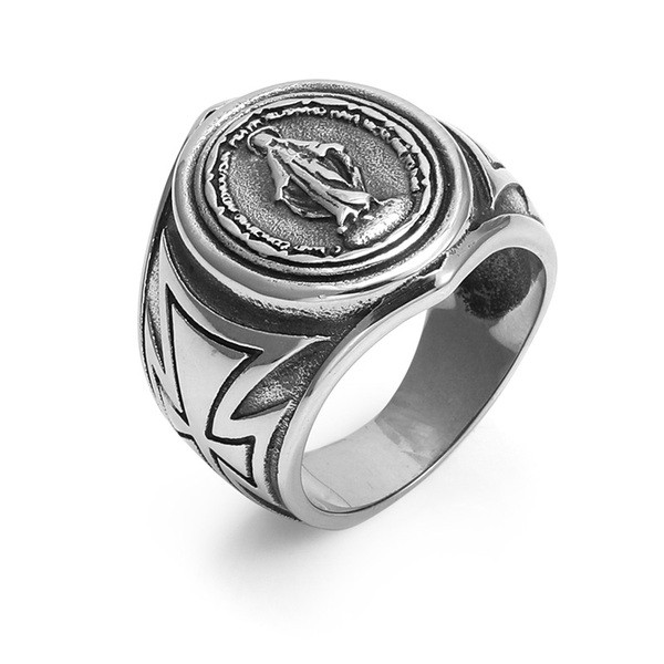 Актуален мъжки пръстен в сребрист цвят