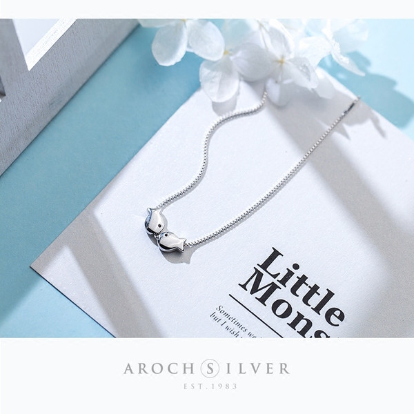 Alkalmi női nyaklánc ezüst színben