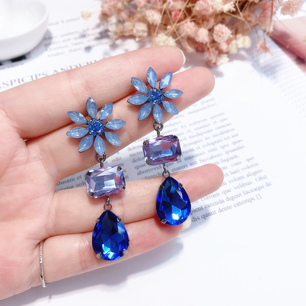 Cercei de dama cu pietre decorative - doua culori