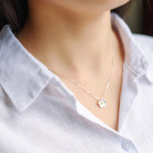 Colier de dama modern cu element floral