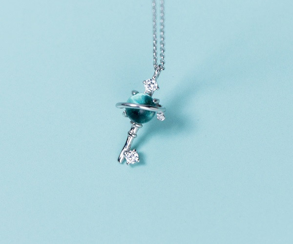 Colier zilnic de dama de culoare argintie cu pietre