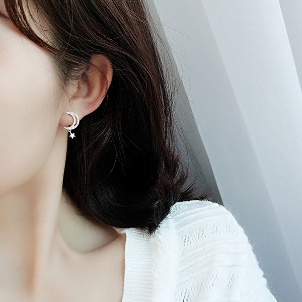 Cercei de dama cu pandantiv si pietre in doua culori