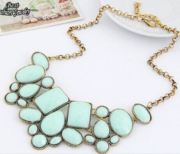 NOU Colier de dama actual in mai multe culori