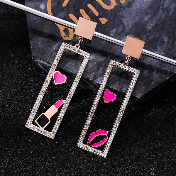 Női felső fülbevaló díszítő kövekkel