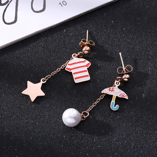 Cercei casual dama cu pandantive de culoare aurie