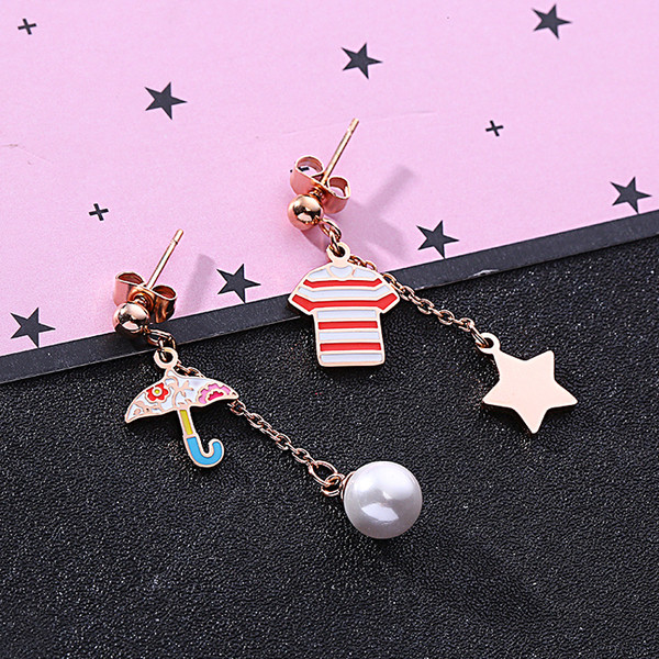 Cercei casual dama cu pandantive de culoare aurie