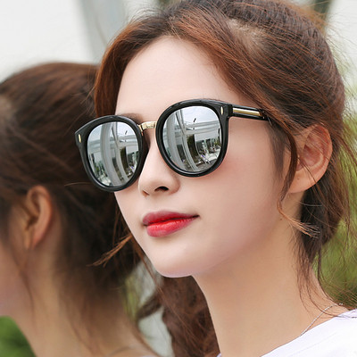 Ochelari de soare de dama actuali cu lentile cu oglinda in mai multe culori