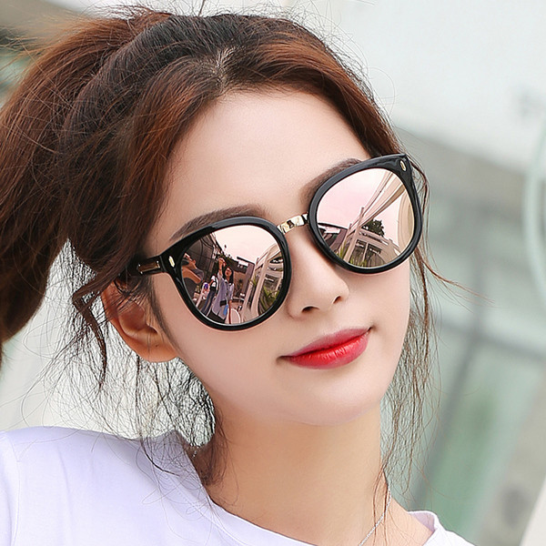 Ochelari de soare de dama actuali cu lentile cu oglinda in mai multe culori