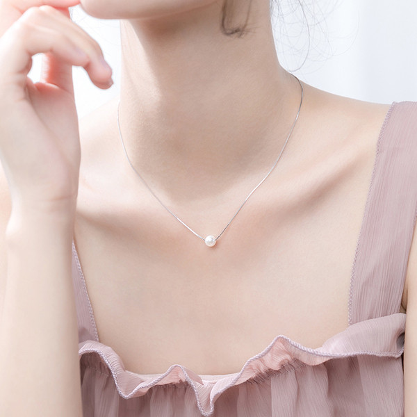 Colier elegant de dama cu perla de culoare argintie