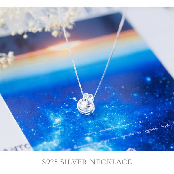 Colier modern pentru femei de culoare argintie