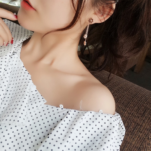 Cercei casual dama de culoare aurie cu pandantive