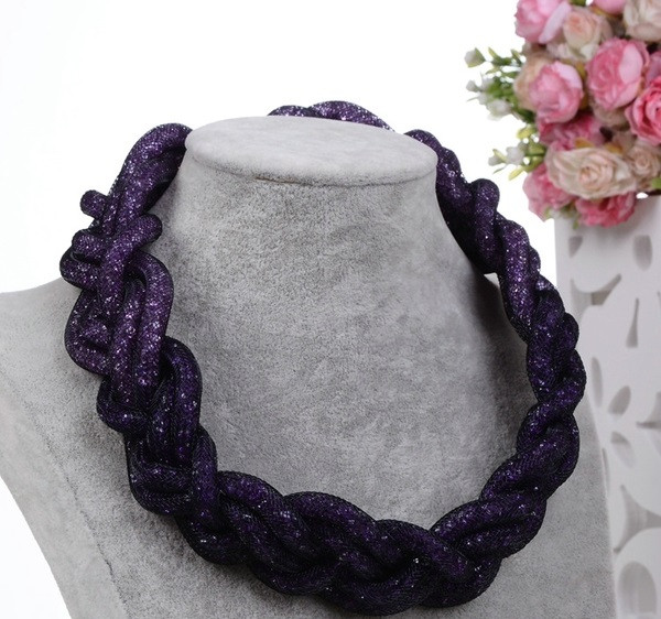 Colier elegant de dama cu efect stralucitor in mai multe culori