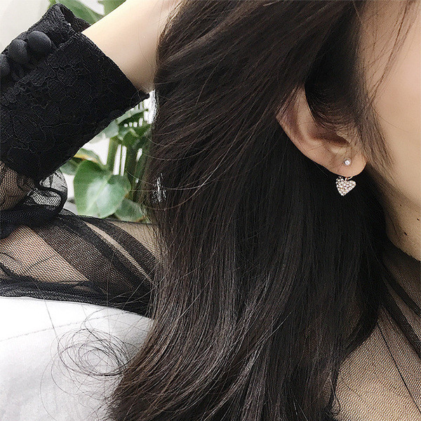 Cercei moderni de dama cu pietre in roz si alb