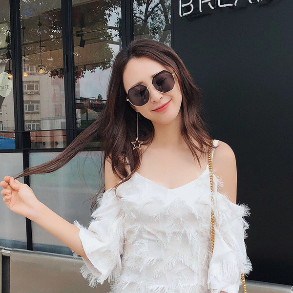 Vékony keretű napszemüveg több színben