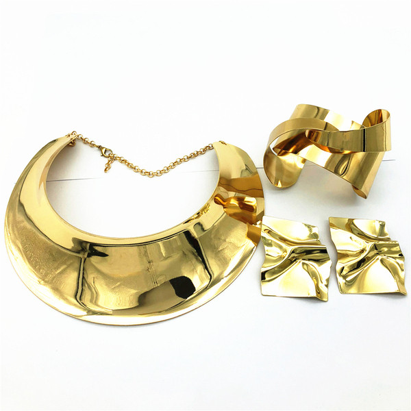 Jelenlegi női szett arany és ezüst színben három részből - karkötő, nyaklánc és fülbevaló