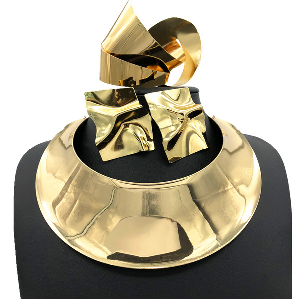 Jelenlegi női szett arany és ezüst színben három részből - karkötő, nyaklánc és fülbevaló