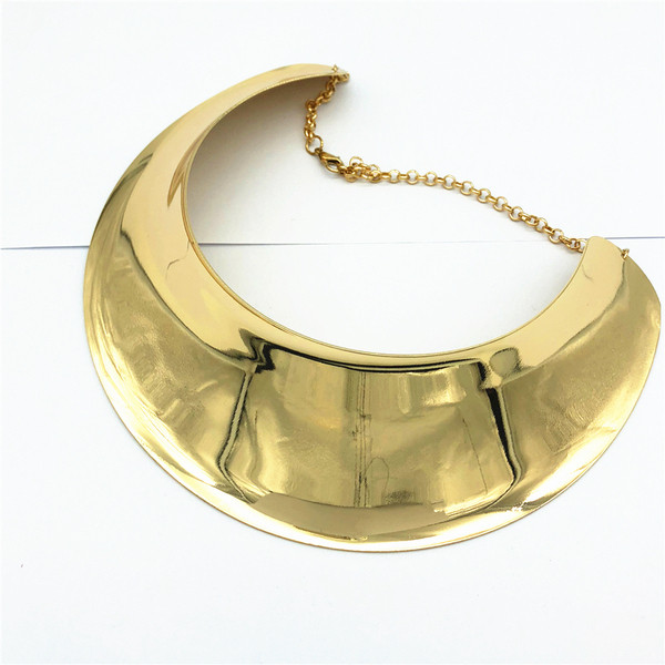 Jelenlegi női szett arany és ezüst színben három részből - karkötő, nyaklánc és fülbevaló