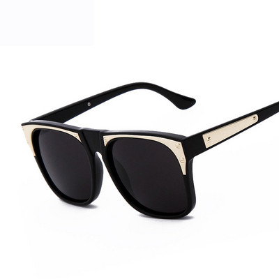 Aktuális női napszemüveg négyzet alakú négy színben