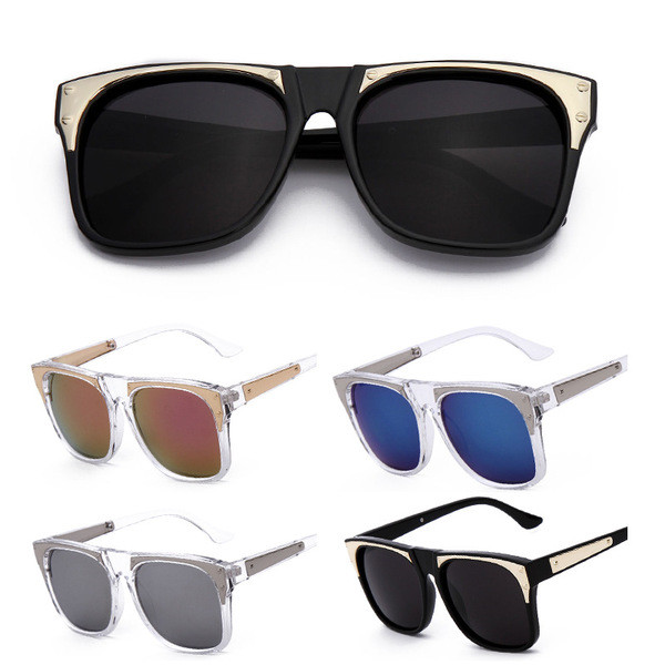 Aktuális női napszemüveg négyzet alakú négy színben