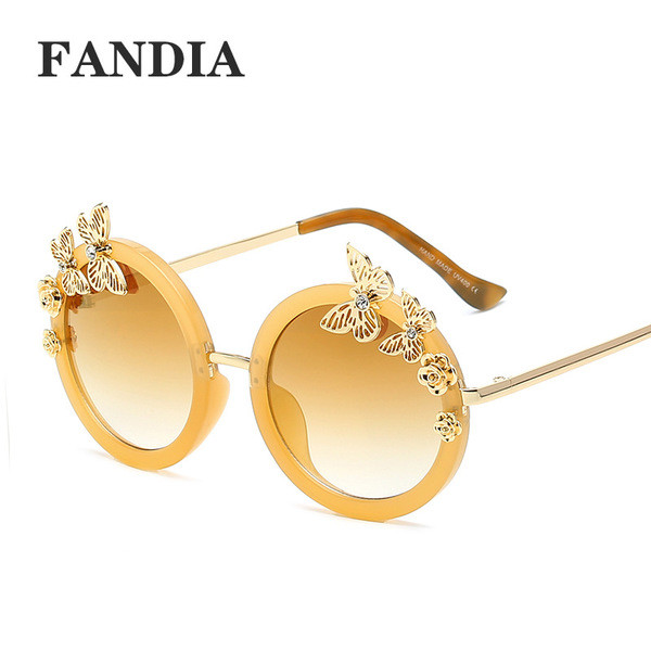 Σύγχρονα κυρίες γυαλιά ηλίου με στρογγυλό σχήμα και 3D διακόσμηση σε δύο χρώματα
