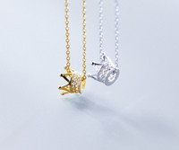 Modern női nyaklánc koronával, két színben