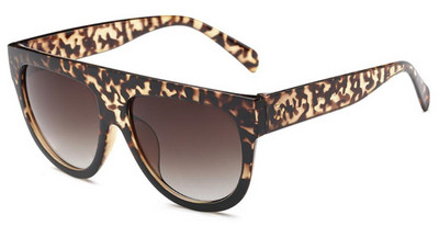 Aktuális női napszemüveg széles kerettel több színben