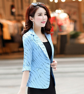 Modern női kabát 3/4-es ujjal, három színben