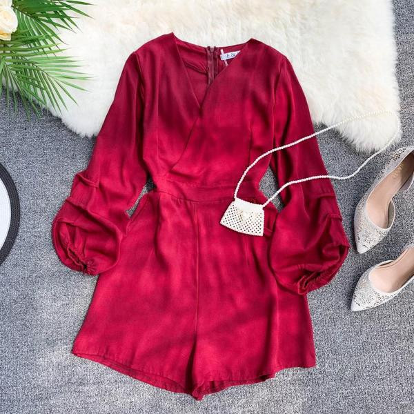 Salopeta de dama eleganta cu decolteu in V in mai multe culori