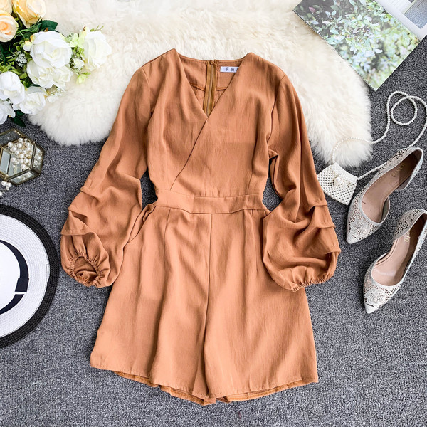 Salopeta de dama eleganta cu decolteu in V in mai multe culori