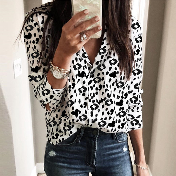 Aktuális leopárdmintás női ing fekete-fehér színben