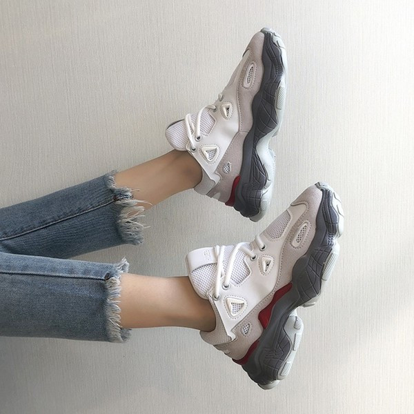 ÚJ Modern női tornacipő durva talppal, két színben