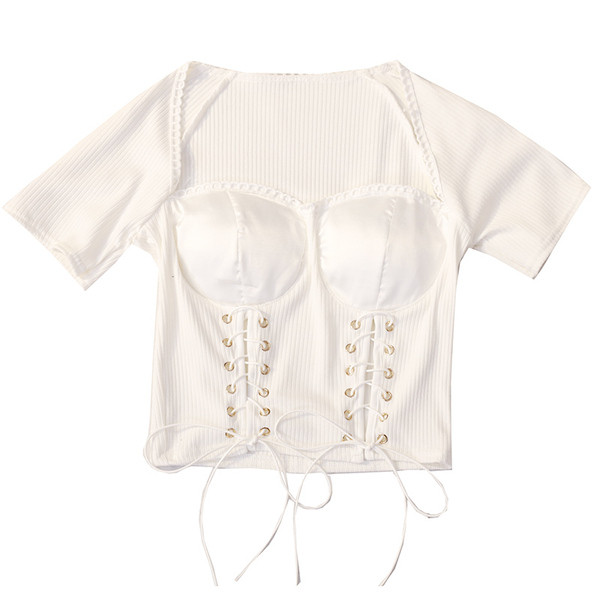 Μπλούζα με κοντό μανίκι της τρέχουσας κυρίας και γραβάτες σε λευκό και μαύρο