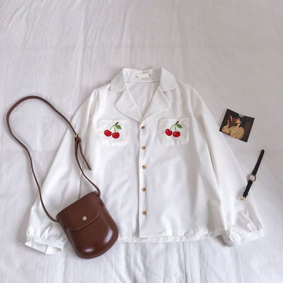 Új modellű női ing rátéttel, két színben