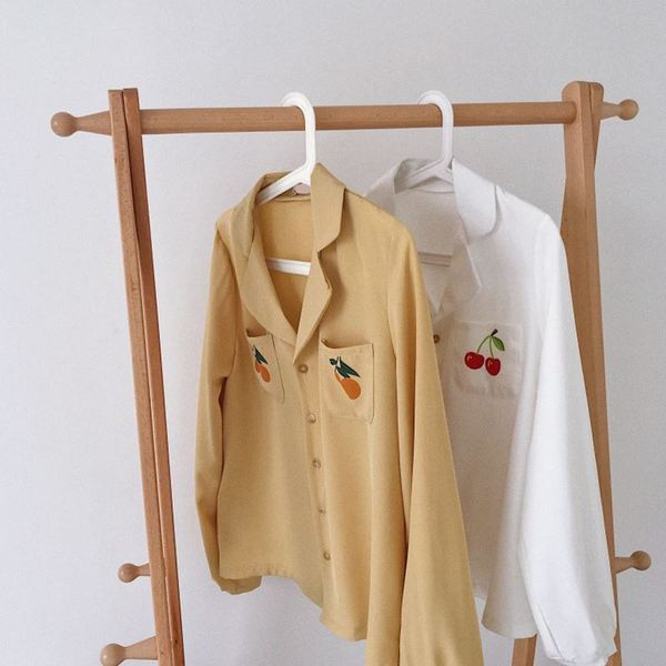 Új modellű női ing rátéttel, két színben