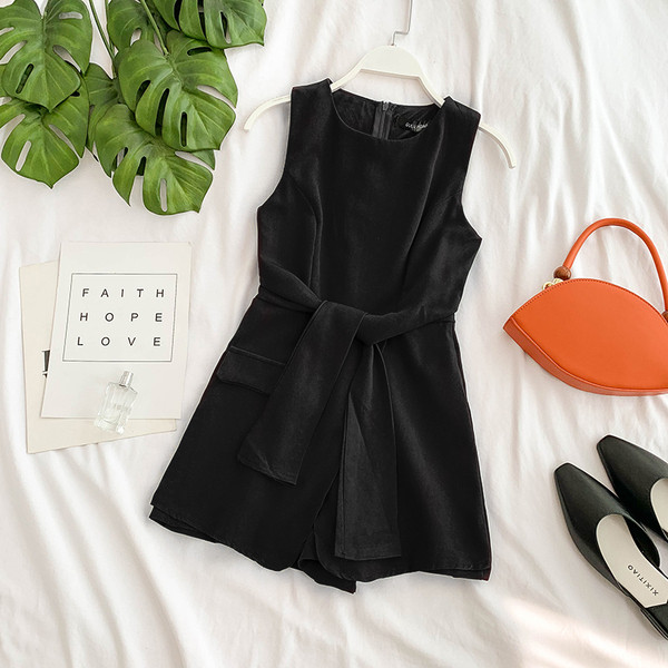 Salopeta de dama eleganta cu element de centura in mai multe culori