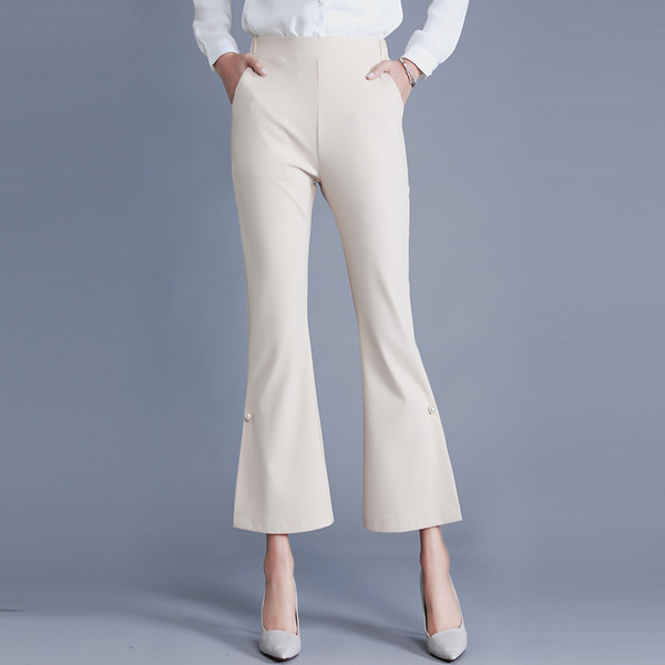 Stílusos női nadrág magas derékkal, oldalt hasítékkal