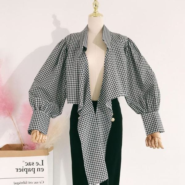 Cămașă de damă modernă model scurtă cu mâneci largi în două culori