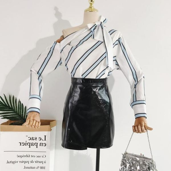 Stílusos női ing ejtett ujjakkal és szalaggal, két színben