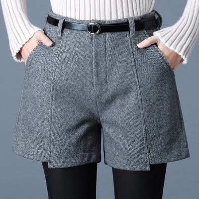 Дамски стилни къси панталони в два цвята