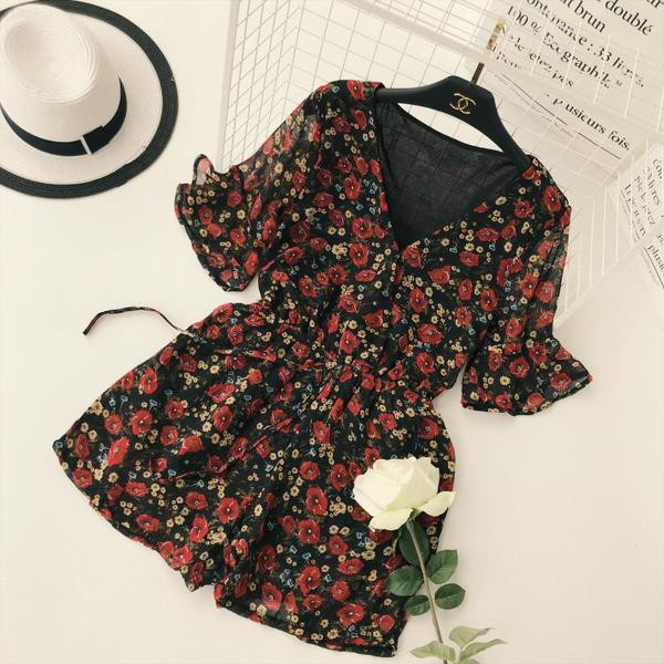 Hétköznapi női overál lótusz ujjal és virágmotívumokkal