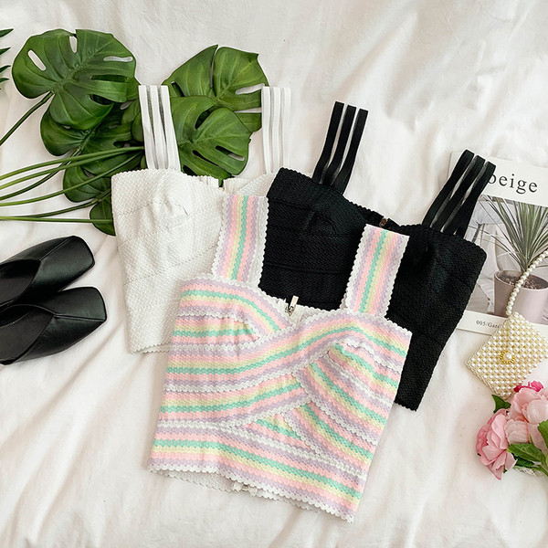 Top scurt de damă modern în trei culori