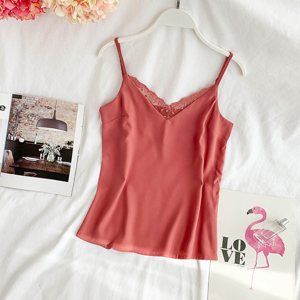 Modern női felső csipkével, hat színben