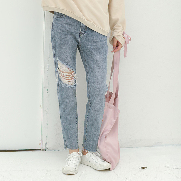 Blugi casual de dama cu motiv rupt