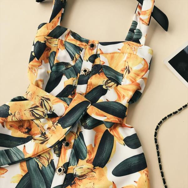 NOU Salopete de dama actuale cu motive florale