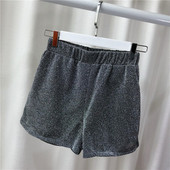 Pantaloni scurți de damă cu talie înaltă - două culori